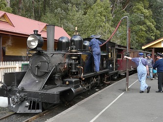 Puffing_Billy_8A_Lakeside